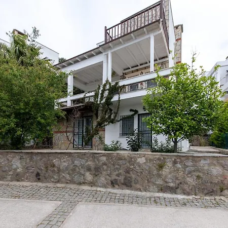 Sea Apartment *